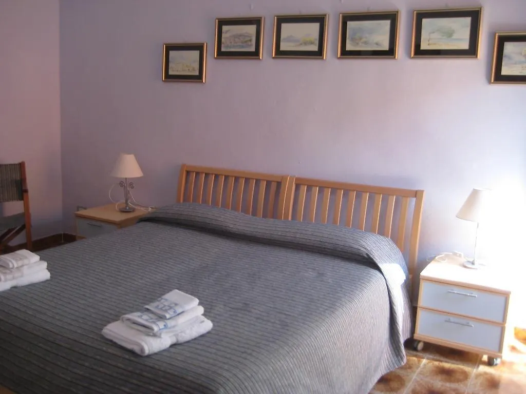 Bed & Breakfast Sa Domo De Minnanna Castelsardo